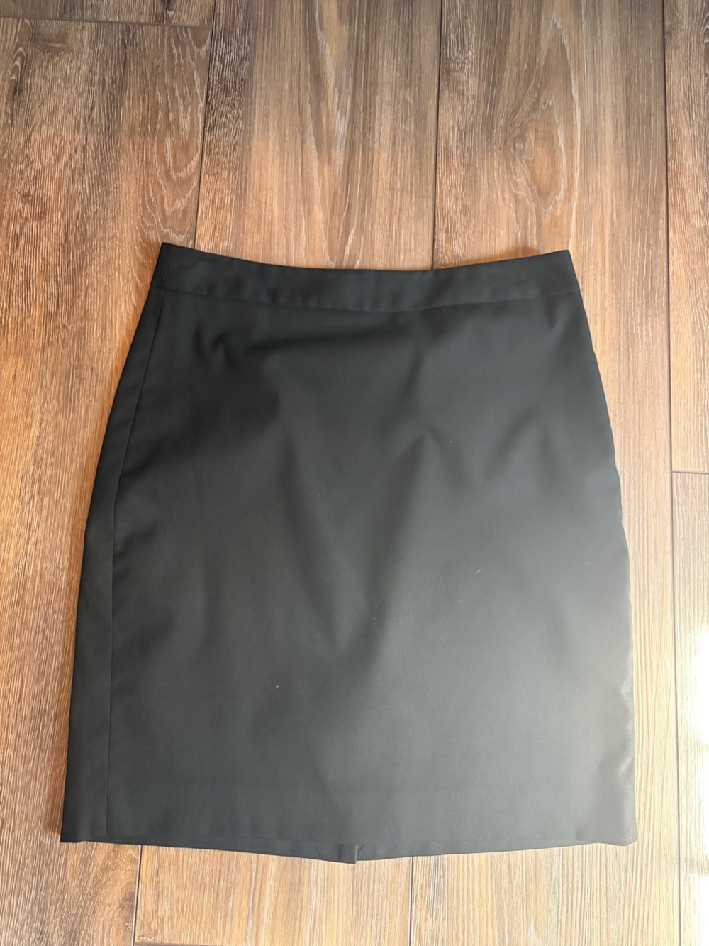 Banana Republic Black Pencil Skirt - Classic Office Staple